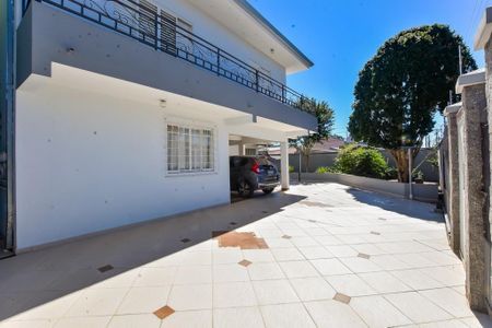 2_photo/94dce2e883.614b6dbc1122d364-ATLAS-6ee2976e-dc61-4e7b-a9ae-4b665c538bb3.jpg de casa à venda com 3 quartos, 173m² em Fazendinha, Curitiba