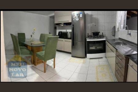 1_photo/94dce2e89f.08f922be3a726ba4-ATLAS-572b1e3b-8a8b-40d0-82e0-70d30eb604df.jpg de casa à venda com 2 quartos, 80m² em Fazendinha, Curitiba