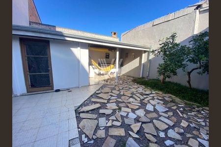 2_photo/94dce2e89f.08f922be3a726ba4-ATLAS-f3d4e29e-475b-43d8-93f3-881bb6c1c8d4.jpg de casa à venda com 2 quartos, 85m² em Fazendinha, Curitiba