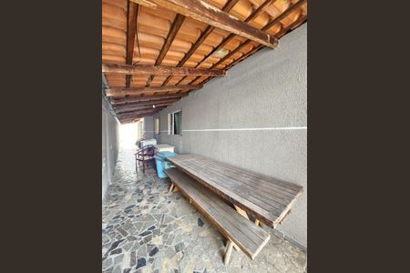 3_photo/94dce2e8a1.54b8780a509023fd-ATLAS-003dfb2e-bf10-4ffa-8889-99f3406d7635.jpg de casa à venda com 2 quartos, 72m² em Fazendinha, Curitiba