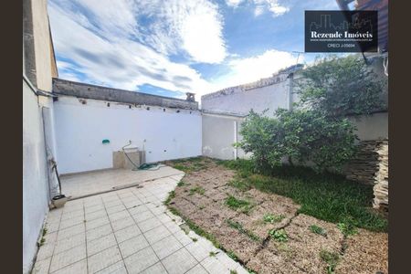 4_photo/94dce2e8a1.54b8780a509023fd-ATLAS-57c0a37e-bce6-4c65-a146-a9d9f47dddc0.jpg de casa à venda com 2 quartos, 72m² em Fazendinha, Curitiba