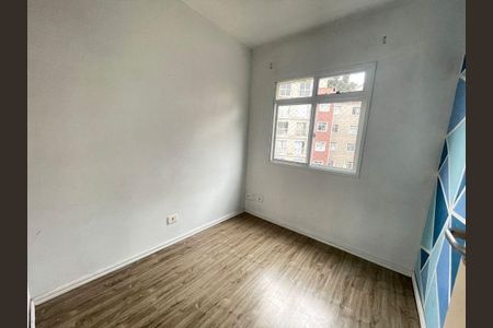 11_photo/94dce2ec3d.4cea1a0b3f6bbd2f-ATLAS-9de5a87e-72e3-4524-9983-1a9b4529e3a5.jpg de apartamento para alugar com 3 quartos, 54m² em Cidade Industrial de Curitiba, Curitiba