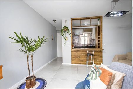 3_photo/94dce2ec3d.79ca40d0a99b5f76-ATLAS-dbe335bc-929f-46fb-9a72-d1b3041a4df6.jpg de apartamento à venda com 3 quartos, 55m² em Cidade Industrial de Curitiba, Curitiba