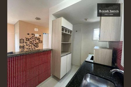 3_photo/94dce2ec3d.f49045ccb83fcd7b-ATLAS-f7880d50-16fe-427b-8128-e05738360369.jpg de apartamento para alugar com 3 quartos, 55m² em Cidade Industrial de Curitiba, Curitiba