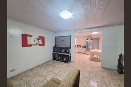 10_photo/94dce2eccb.a49d907f0912b726-ATLAS-2c4a70bc-b8c1-4f38-bcbd-7aac2c5c93ce.jpg de casa à venda com 9 quartos, 250m² em Cidade Industrial de Curitiba, Curitiba