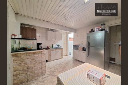 9_photo/94dce2eccb.ab23f43d3275e097-ATLAS-72151e54-7a03-4fd6-9a9b-710da5ae47f6.jpg de casa à venda com 9 quartos, 250m² em Cidade Industrial de Curitiba, Curitiba