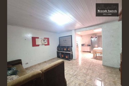 3_photo/94dce2eccb.ab23f43d3275e097-ATLAS-98a2f683-3107-438b-8762-39ec8ca4d492.jpg de casa à venda com 9 quartos, 250m² em Cidade Industrial de Curitiba, Curitiba