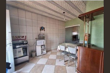 21_photo/94dce2eccd.a49d907f0912b726-ATLAS-0f01b7a3-6c00-4f86-a1e4-64d123bbf4e1.jpg de casa à venda com 9 quartos, 250m² em Cidade Industrial de Curitiba, Curitiba