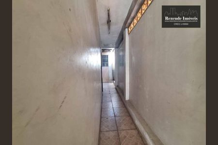 26_photo/94dce2eccd.ab23f43d3275e097-ATLAS-d2a767a9-50c8-4f13-800b-1ff027cf3bc0.jpg de casa à venda com 9 quartos, 250m² em Cidade Industrial de Curitiba, Curitiba