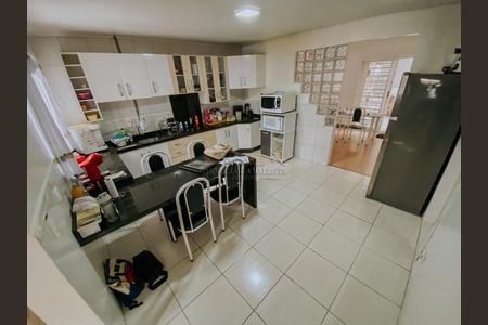 3_photo/94dce2ecd1.adea7a1cd79bc600-ATLAS-d9eaa650-34f0-44f6-8490-627e60bc1534.jpg de casa à venda com 3 quartos, 118m² em Cidade Industrial de Curitiba, Curitiba