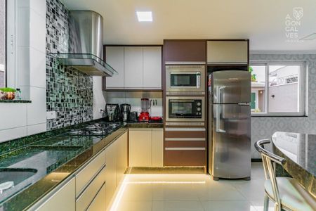 11_photo/94dce2ee15.27d067872732db70-ATLAS-656d586f-48c3-4d76-8335-deeadd069d19.jpg de casa à venda com 3 quartos, 207m² em Cidade Industrial de Curitiba, Curitiba