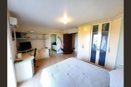 3_photo/94dce2ee31.dcfd84c90906de90-ATLAS-145d965b-ebe4-4beb-8036-6c32936d2190.jpg de casa à venda com 3 quartos, 153m² em Cidade Industrial de Curitiba, Curitiba