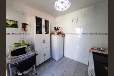 4_photo/94dce2ee31.dcfd84c90906de90-ATLAS-4542f61b-e2ff-49c4-86e6-a8fc351d7c67.jpg de casa à venda com 3 quartos, 153m² em Cidade Industrial de Curitiba, Curitiba