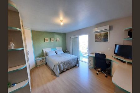 8_photo/94dce2ee31.dcfd84c90906de90-ATLAS-4f7de6d4-eac9-4162-9272-62cd0961a593.jpg de casa à venda com 3 quartos, 153m² em Cidade Industrial de Curitiba, Curitiba