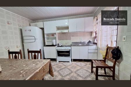 10_photo/94dce2ee43.1d0eccacc9c499d2-ATLAS-90c4643a-c142-4fd8-a9b5-e44811272046.jpg de casa à venda com 3 quartos, 116m² em Cidade Industrial de Curitiba, Curitiba