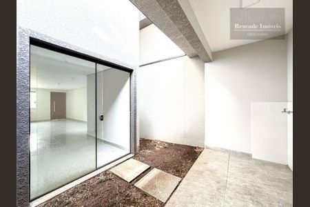 30_photo/94dce2ee6d.3f93ae85de969d9e-ATLAS-daf30632-4d97-4e06-b434-d3f4dbe77fb8.jpg de casa à venda com 3 quartos, 97m² em Cidade Industrial de Curitiba, Curitiba