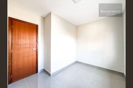 8_photo/94dce2ee6d.3f93ae85de969d9e-ATLAS-dc433a76-e847-4449-9d13-415c4ab7d456.jpg de casa à venda com 3 quartos, 97m² em Cidade Industrial de Curitiba, Curitiba