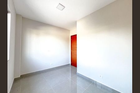 6_photo/94dce2ee6d.6b2453e70642c87c-ATLAS-974eb85d-04a7-4241-b335-15fdd67e67f7.jpg de casa à venda com 3 quartos, 97m² em Cidade Industrial de Curitiba, Curitiba