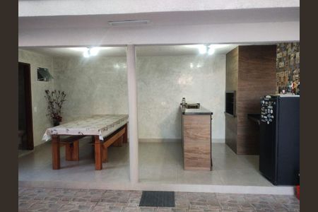 3_photo/94dce2f04d.8abee55d1149768c-ATLAS-1cb0eea2-c6fd-47ab-86fe-06a5fe5585cd.jpg de casa à venda com 4 quartos, 216m² em Cidade Industrial de Curitiba, Curitiba