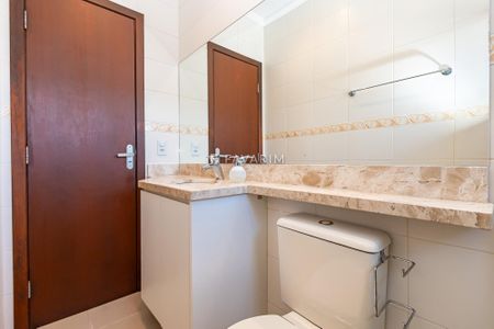 20_photo/94dce2f06f.cce03887c7d72c1f-ATLAS-e1cf15d6-3f26-467f-a545-9bfddde2f912.jpg de casa à venda com 3 quartos, 210m² em Cidade Industrial de Curitiba, Curitiba