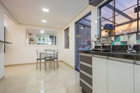 21_photo/94dce2f0f5.04a823dc9d4d949a-ATLAS-073e250b-0add-4a75-8ce5-4c094f5df8b6.jpg de casa à venda com 3 quartos, 126m² em Cidade Industrial de Curitiba, Curitiba