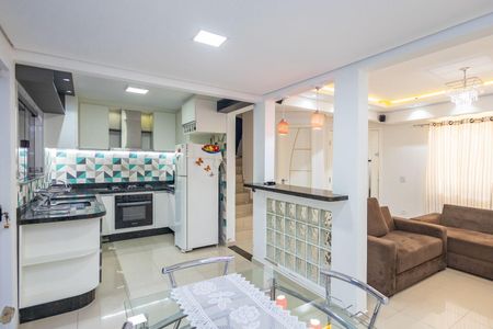 8_photo/94dce2f0f5.8ca146e4695ff152-ATLAS-5f27835c-8ae3-4d26-a42b-1b73bc80fd6e.jpg de casa à venda com 3 quartos, 126m² em Cidade Industrial de Curitiba, Curitiba