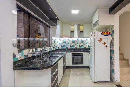 2_photo/94dce2f0f5.ad6cb26ada8414aa-ATLAS-0eab5ca3-47ec-498b-afb3-c1c20a51130c.jpg de casa à venda com 3 quartos, 126m² em Cidade Industrial de Curitiba, Curitiba