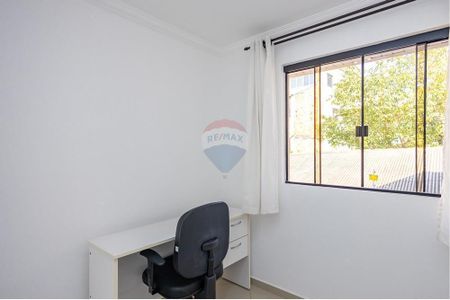 37_photo/94dce2f0f5.ad6cb26ada8414aa-ATLAS-f2e60d67-11b9-4e79-b6a7-637ff5c2b7c0.jpg de casa à venda com 3 quartos, 219m² em Cidade Industrial de Curitiba, Curitiba