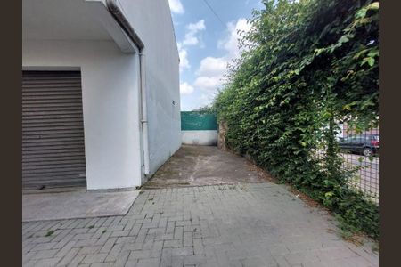 10_photo/94dce2f167.6bc6d6e3d41508d6-ATLAS-b02e2d83-4260-4ea4-aeeb-9a3f13f11a9b.jpg de casa à venda com 1 quarto, 189m² em Cidade Industrial de Curitiba, Curitiba