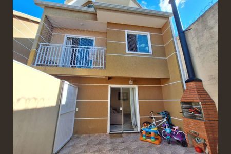 6_photo/94dce2f177.9a54faa83c3e471c-ATLAS-062b2fb7-61b2-4dec-bd2d-6f47492c76b7.jpg de casa à venda com 3 quartos, 135m² em Cidade Industrial de Curitiba, Curitiba