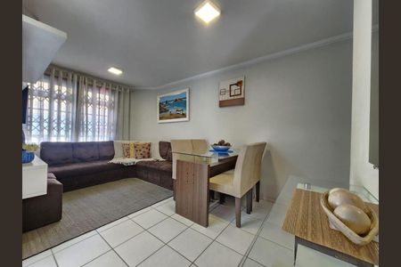 6_photo/94dce2f1a5.4e1a6e6486a440d9-ATLAS-3356265f-a952-4fb8-ae7d-ebc3b7d389f1.jpg de casa à venda com 3 quartos, 81m² em Cidade Industrial de Curitiba, Curitiba