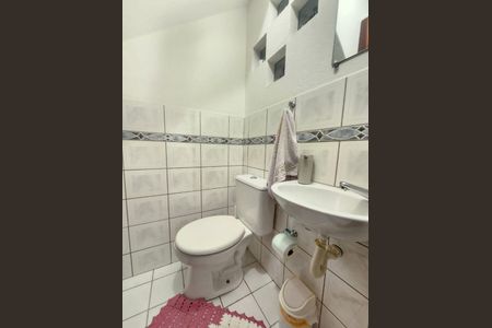 9_photo/94dce2f1a5.4e1a6e6486a440d9-ATLAS-f14eba2b-7f4d-45f0-ac3d-152e928c3f66.jpg de casa à venda com 3 quartos, 81m² em Cidade Industrial de Curitiba, Curitiba