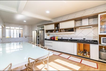 7_photo/94dce2f1f7.64ac2371dd04f17e-ATLAS-7c1a3d5c-1e1d-4d6c-b3a9-500dd082a1c8.jpg de casa à venda com 11 quartos, 235m² em Cidade Industrial de Curitiba, Curitiba