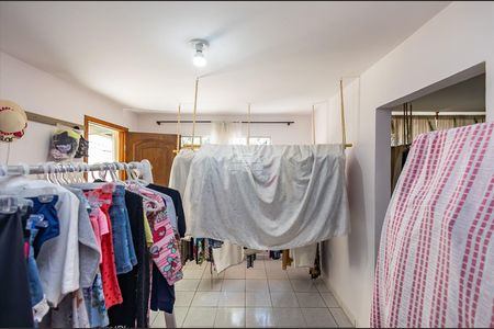 6_photo/94dce2f201.12a796eb49bed496-ATLAS-bd8e6993-6b4e-4bc1-aa40-fa746dca344c.jpg de casa à venda com 6 quartos, 282m² em Cidade Industrial de Curitiba, Curitiba