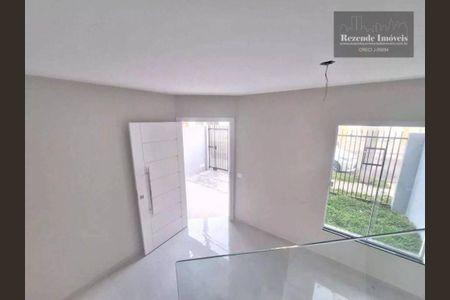 4_photo/94dce2f4a7.9b858b56d7bd4684-ATLAS-3cd9eb7c-1401-47d6-bf6c-8cde12d92b5d.jpg de casa à venda com 2 quartos, 68m² em Cidade Industrial de Curitiba, Curitiba