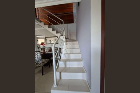 22_photo/94dce2f4bb.4b1992a7ab35c141-ATLAS-4bd46c3b-4cf5-4749-aa8c-e529702911b5.jpg de casa à venda com 3 quartos, 515m² em Cidade Industrial de Curitiba, Curitiba