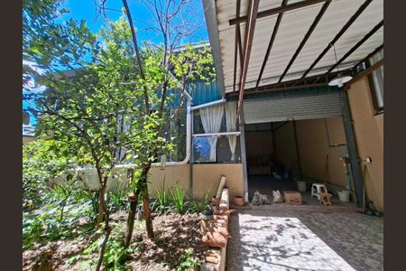 30_photo/94dce2f4bb.4b1992a7ab35c141-ATLAS-eaee4552-dfca-497f-8941-0ab12ed9122b.jpg de casa à venda com 3 quartos, 515m² em Cidade Industrial de Curitiba, Curitiba