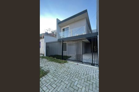 2_photo/94dce2f575.0f81dd1a9a4f6ffb-ATLAS-3dc7585e-f62d-4f69-a7df-d165bd4ee006.jpg de casa à venda com 2 quartos, 67m² em Cidade Industrial de Curitiba, Curitiba