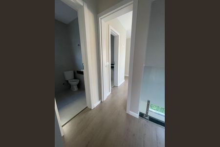 34_photo/94dce2f575.0f81dd1a9a4f6ffb-ATLAS-acadaf70-9e12-48b9-8882-17f64eb3c8dc.jpg de casa à venda com 2 quartos, 67m² em Cidade Industrial de Curitiba, Curitiba