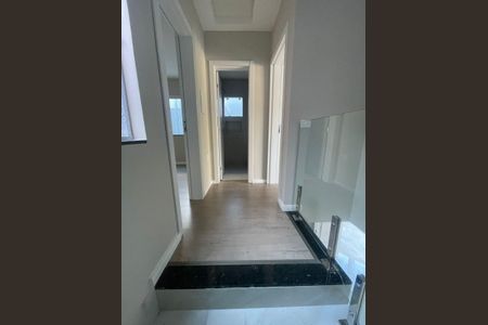 42_photo/94dce2f575.0f81dd1a9a4f6ffb-ATLAS-ec09aa7c-bafb-44b6-8c7f-8793063d2ff1.jpg de casa à venda com 2 quartos, 67m² em Cidade Industrial de Curitiba, Curitiba