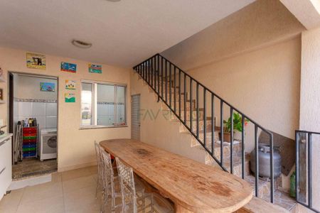 43_photo/94dce2f57b.ae3d86bef28e162d-ATLAS-cf098b8f-a6b6-471e-9269-9b374cf13702.jpg de casa à venda com 3 quartos, 160m² em Cidade Industrial de Curitiba, Curitiba