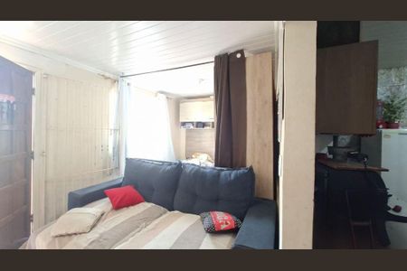 6_photo/94dce2f58f.5cacb5cd1a05b02e-ATLAS-5ffc339e-f27f-4178-b22d-22a092e35be0.jpg de casa à venda com 3 quartos, 100m² em Cidade Industrial de Curitiba, Curitiba