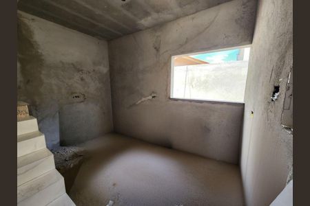 9_photo/94dce2f599.dd63bef89a0f751f-ATLAS-5c3cf435-be68-41ac-8a23-f4b1c7ae72c7.jpg de casa à venda com 3 quartos, 86m² em Cidade Industrial de Curitiba, Curitiba