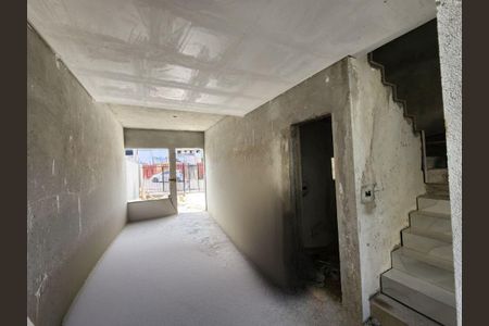 4_photo/94dce2f599.dd63bef89a0f751f-ATLAS-bfbcb312-e613-40ba-8dfe-c4ac82b0bae2.jpg de casa à venda com 3 quartos, 86m² em Cidade Industrial de Curitiba, Curitiba