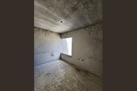 6_photo/94dce2f599.dd63bef89a0f751f-ATLAS-c213ecb4-1c90-4254-b3f9-b776790f9604.jpg de casa à venda com 3 quartos, 86m² em Cidade Industrial de Curitiba, Curitiba