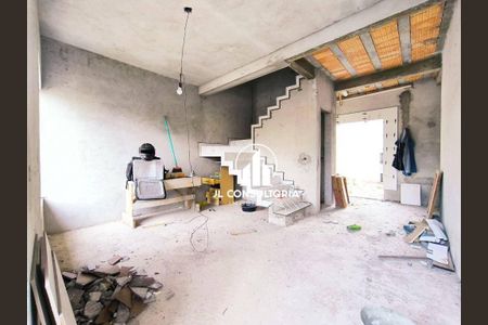 11_photo/94dce2f59f.4eada906c40aaf8e-ATLAS-7bfde66d-6918-4923-bb69-76e0b360cdc9.jpg de casa à venda com 3 quartos, 89m² em Cidade Industrial de Curitiba, Curitiba