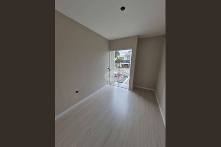 11_photo/94dce2f59f.4eada906c40aaf8e-ATLAS-e8b9421a-9119-4794-8f06-de0d239e8277.jpg de casa à venda com 3 quartos, 89m² em Cidade Industrial de Curitiba, Curitiba