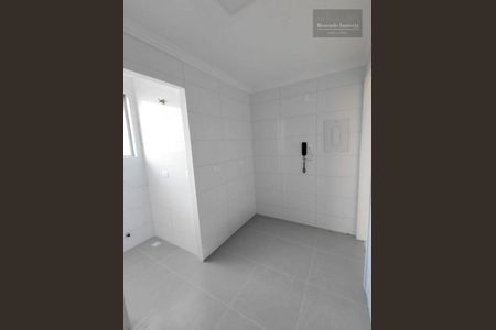 15_photo/94dce2f5f9.a72b10bfe00a4358-ATLAS-0cd1d6aa-8f1f-48cb-9bfe-7c4a1f749939.jpg de apartamento à venda com 3 quartos, 60m² em Cidade Industrial de Curitiba, Curitiba