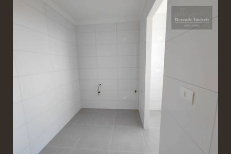 21_photo/94dce2f5f9.a72b10bfe00a4358-ATLAS-8fd59631-29f7-4391-9e59-22c471391a7d.jpg de apartamento à venda com 3 quartos, 60m² em Cidade Industrial de Curitiba, Curitiba