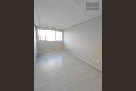 13_photo/94dce2f5f9.a72b10bfe00a4358-ATLAS-f8efe123-bb2b-4107-a741-c235734dc542.jpg de apartamento à venda com 3 quartos, 60m² em Cidade Industrial de Curitiba, Curitiba